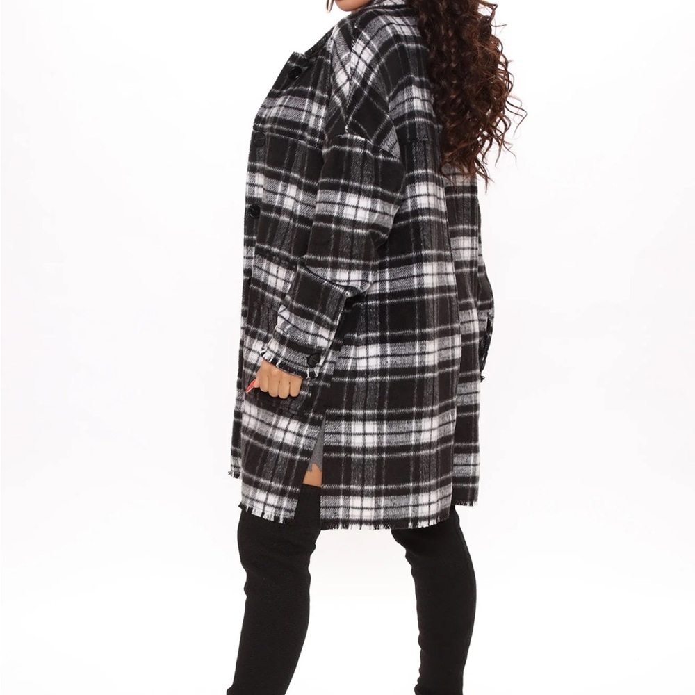 Chic Black and White Plaid Jacket - Picture 4 of 10